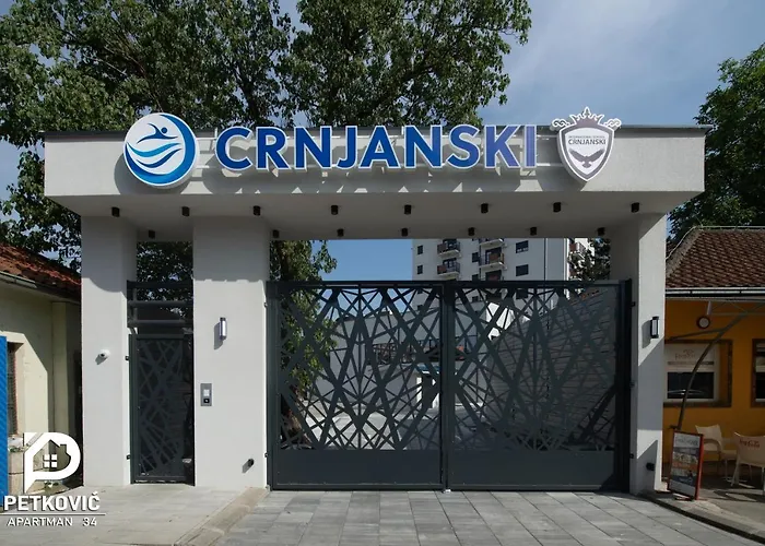 아파트 Petkovic Studio32 *