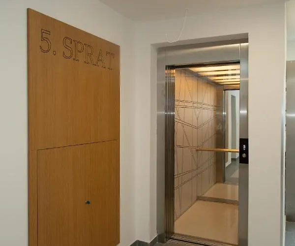 Petkovic Studio32 야고디나