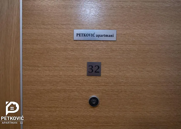 Petkovic Studio32 아파트 야고디나